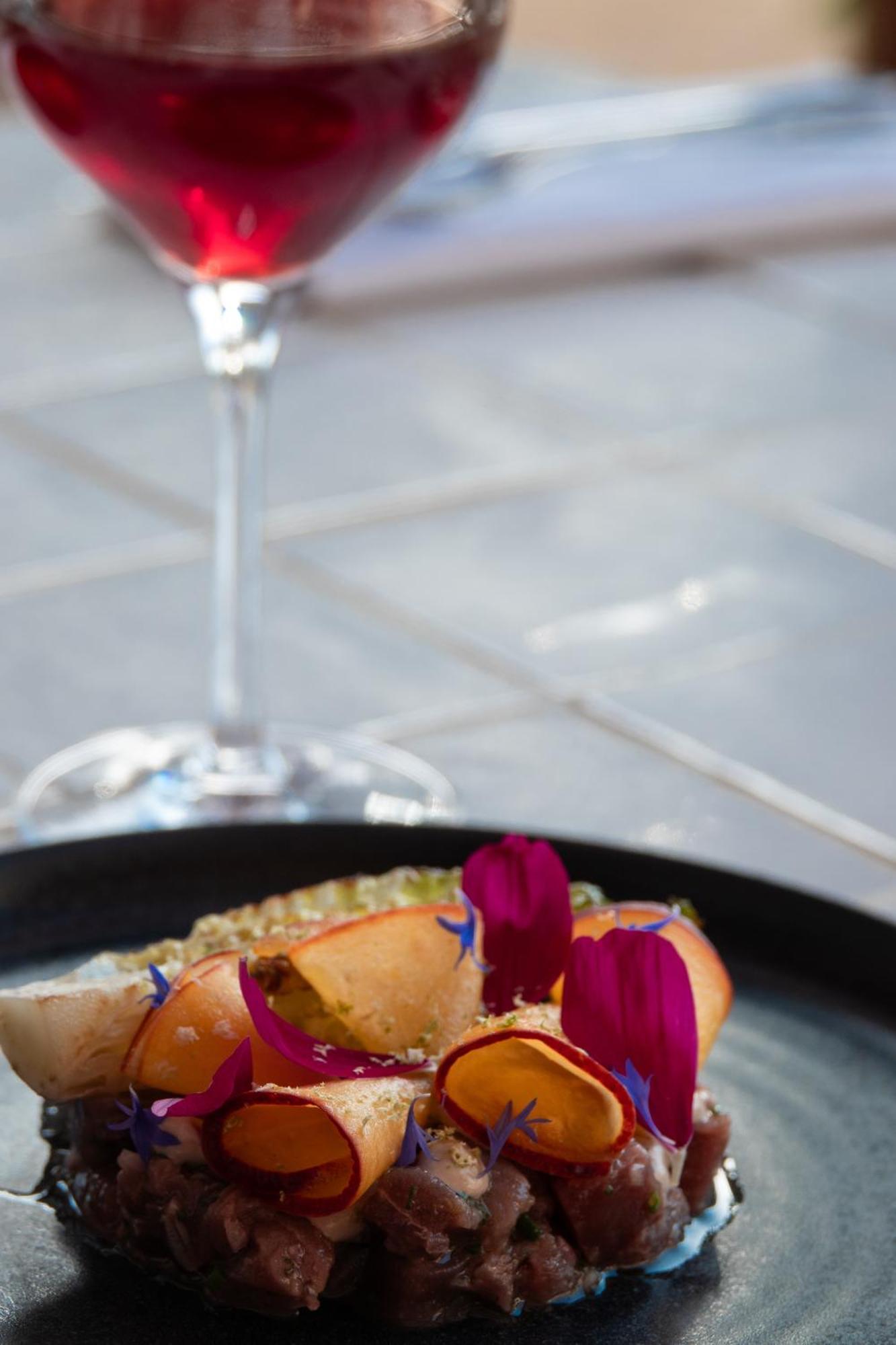 Boutique Hotel Responsable Et Restaurant Basgi Basgi Сен-Флоран Екстер'єр фото