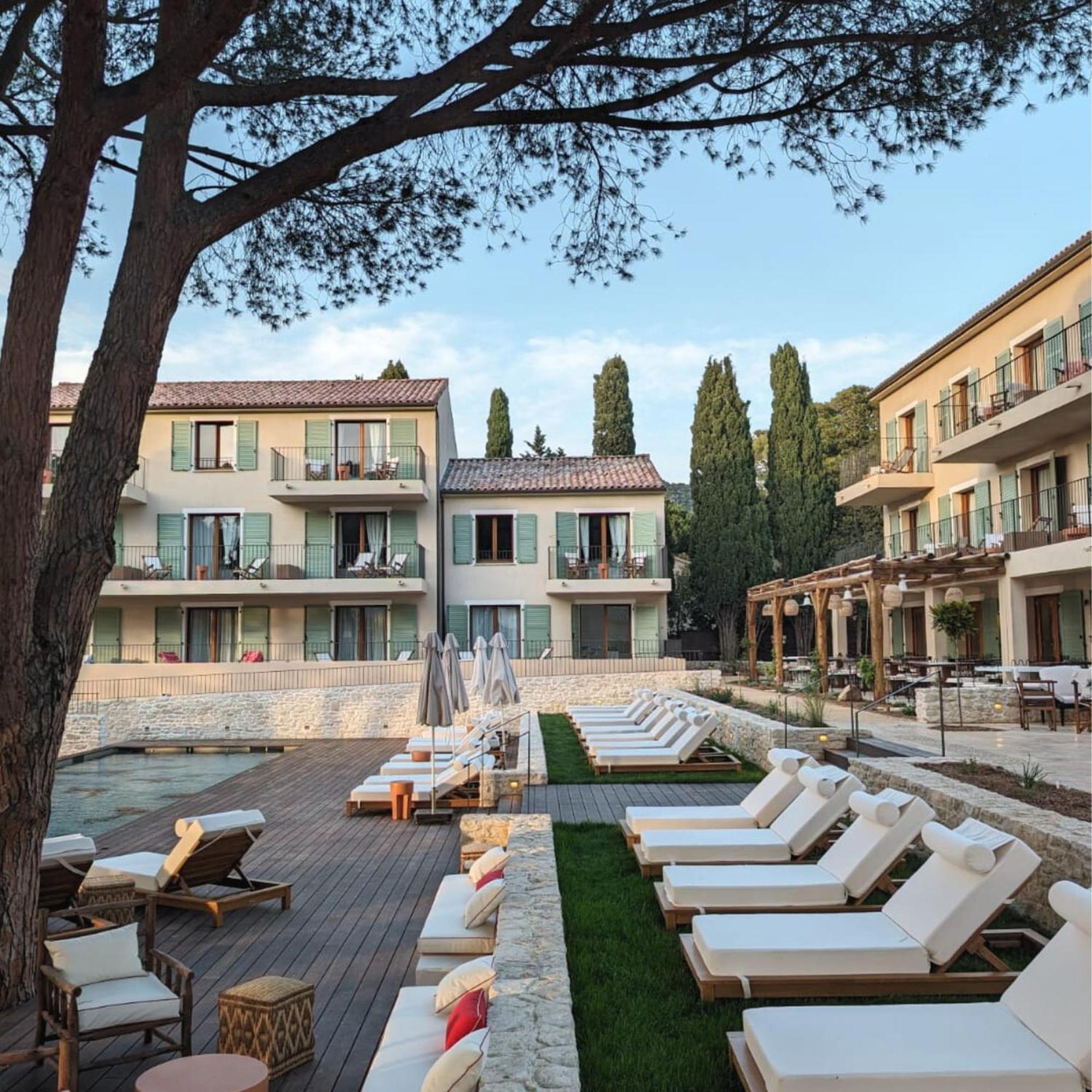 Boutique Hotel Responsable Et Restaurant Basgi Basgi Сен-Флоран Екстер'єр фото